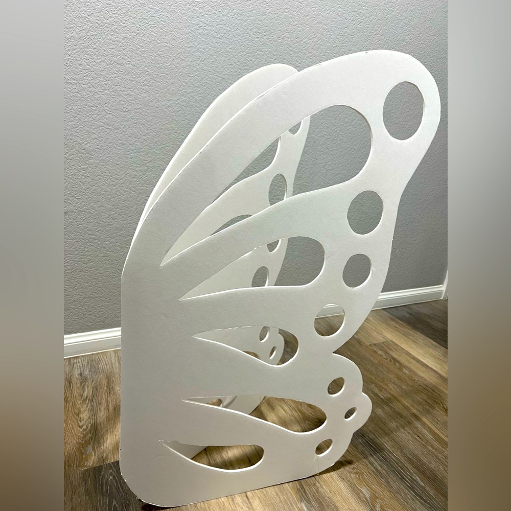 FOLDABLE BUTTERFLY